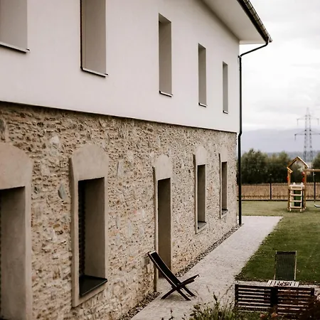 Schurianhof Apartamento *